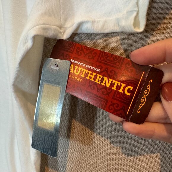 Hard Rock Cafe Honolulu Graphic Tee XXL NWT Classic Logo Babydoll Fit - Picture 7 of 8